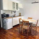 Апартаменты Koronsovac House With 4