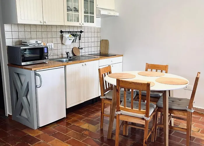 Apartament Koronsovac House With 4