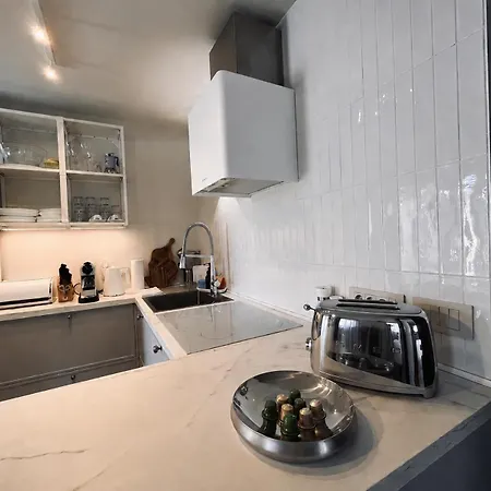 Апартаменты Koronsovac House With 4