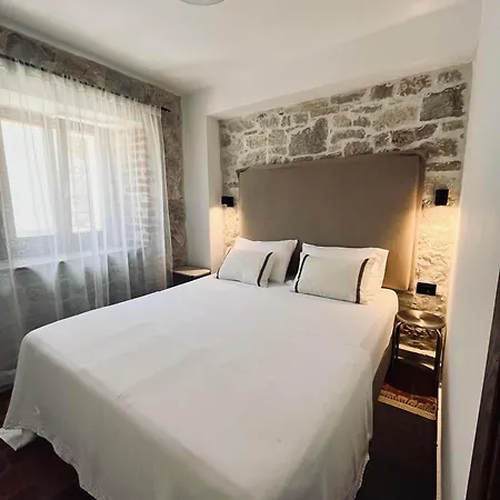 Appartement Koronsovac House With 4