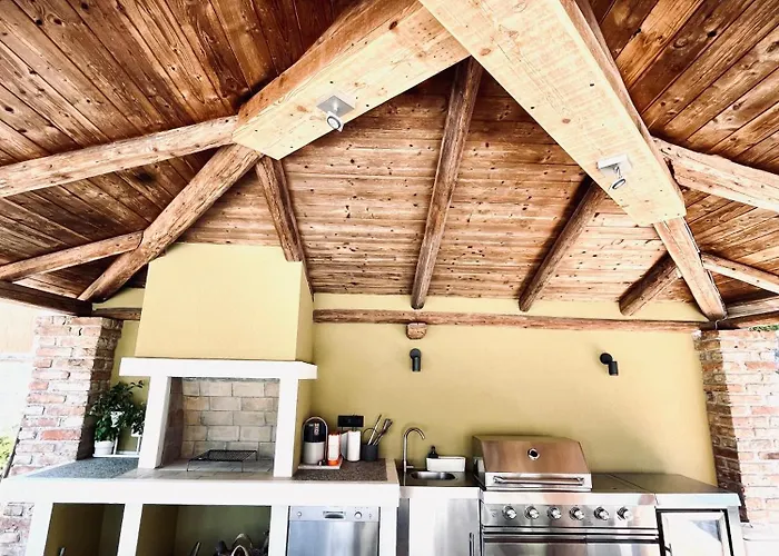 Koronsovac House With 4 * Poreč